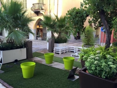 Esposizione In Fiera Di Spazio Verde Esterno Con Arredo Esterno 